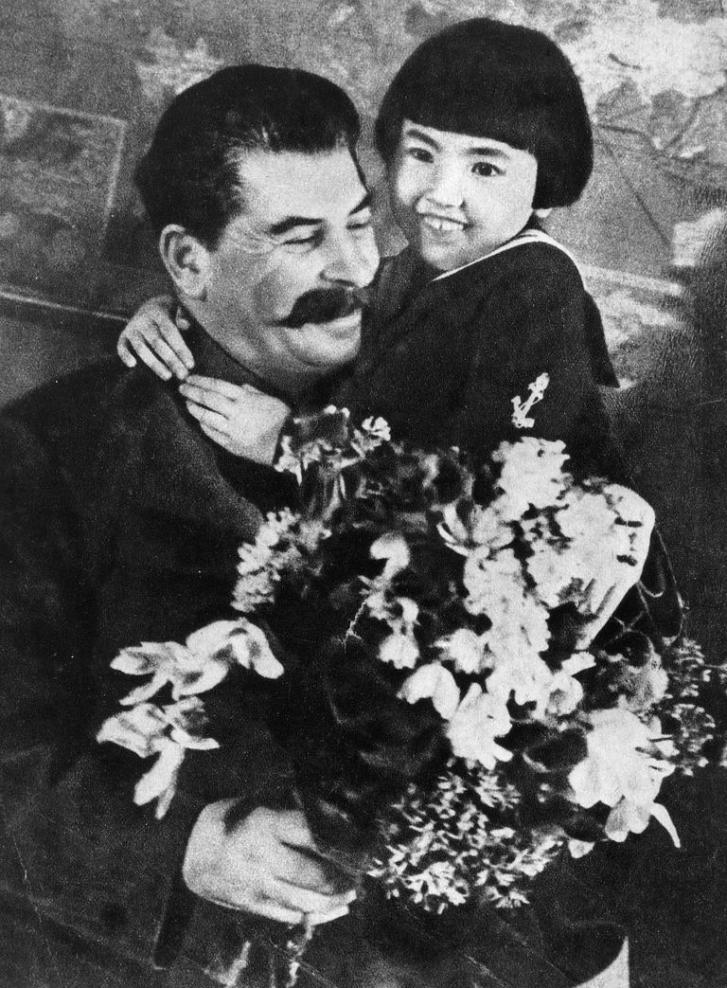 Иосиф Сталин и Энгелина Чешкова