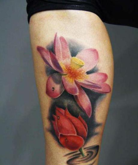цветок тату на ноге роза лилия и черные цветы