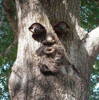скульптуру из дерева