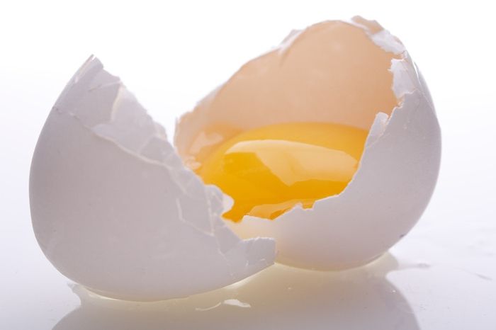 Сколько грамм в одном яйце