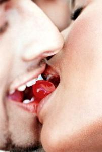 Чем полезны поцелуи? Десять фактов, доказанных наукой