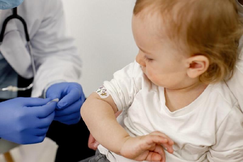 прививки детям до года