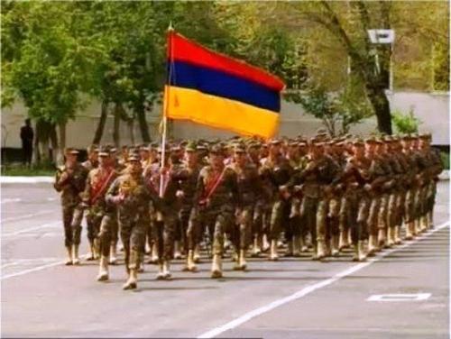 Армия Азербайджана и Армении