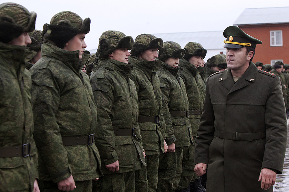 Неуставные отношения в армии и уголовная ответственность за них в РФ