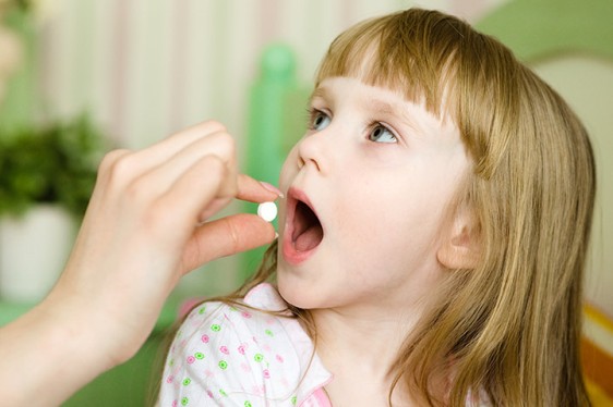 как давать витамины ребенку