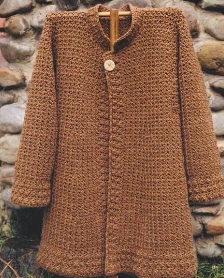 Вязаное пальто крючком