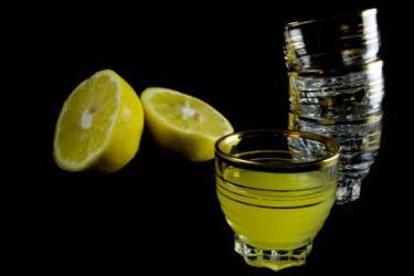 Лимончелло - как пить?