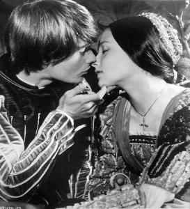 Краткое содержание Ромео и Джульетта - самая печальная повесть о