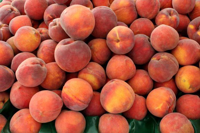 какие витамины в персике 