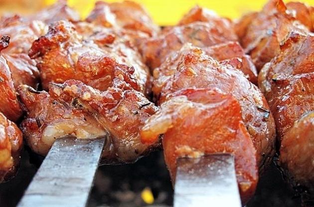 Сочный и ароматный шашлык из свинины: рецепт по-кавказски