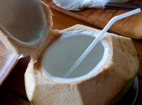 полезные свойства кокосовой воды 