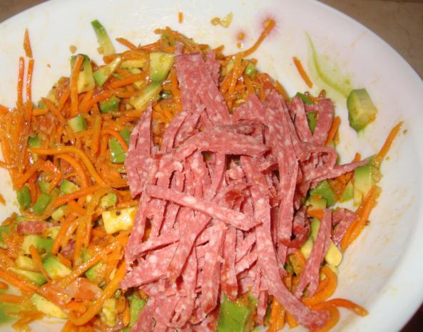 салат колбаса морковь корейская кукуруза 
