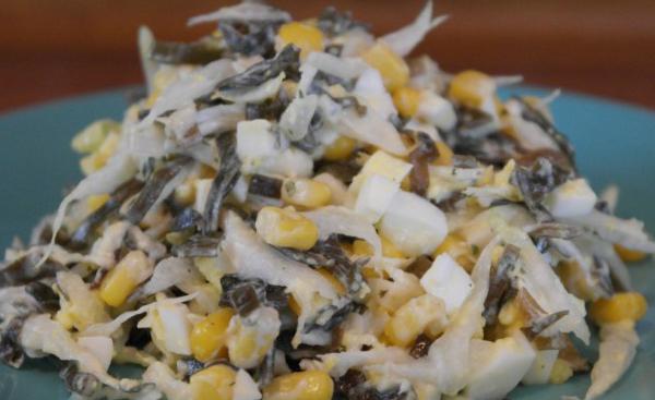 Салат с морской капустой и яйцом: рецепт с фото