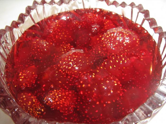 варенье из клубники с целыми ягодами густое 