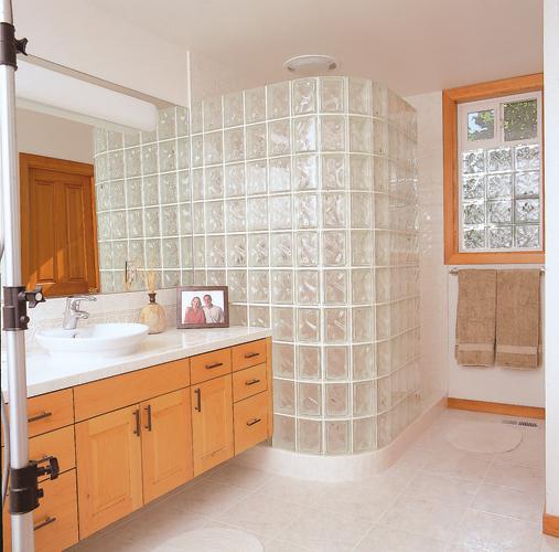 стеклоблоки в дизайне ванной