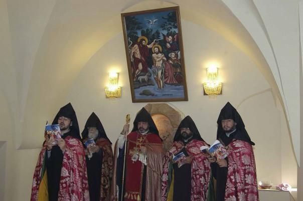 глава армянской церкви 