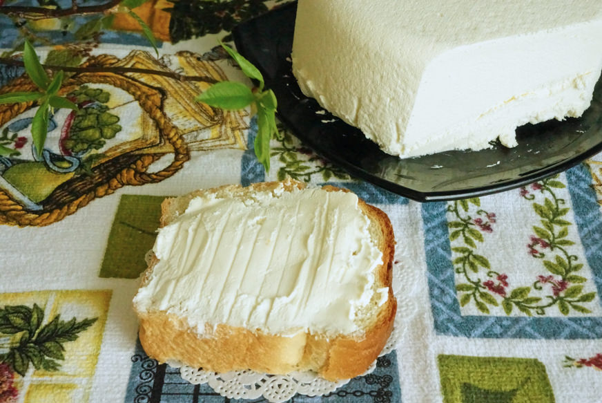 Как сделать сыр "Филадельфия" в домашних условиях: подготовка продуктов, порядок приготовления