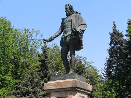  памятник сервантесу в москве