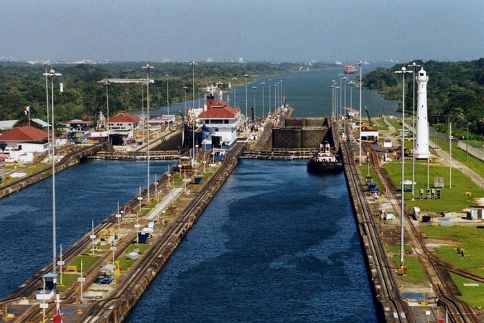 год открытия панамского канала