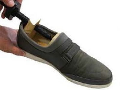 как разносить новые замшевые туфли