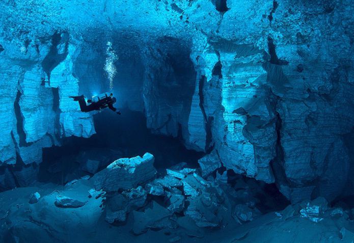 самая большая пещера в мире санктум