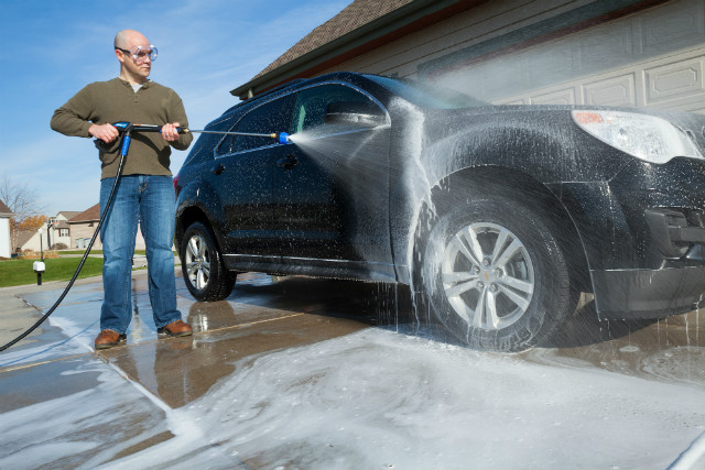 как мыть машину на автомойке