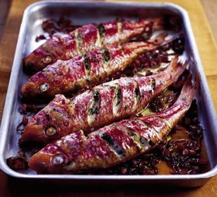 Запечь рыбу в духовке с овощами