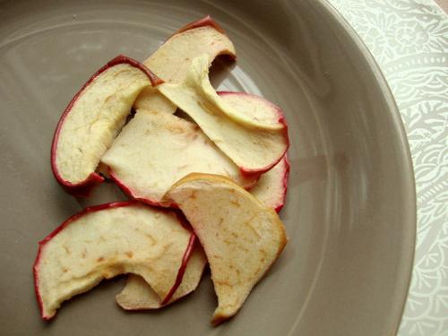 Как посушить яблоки в микроволновке
