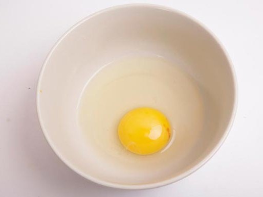 Как определить свежесть куриного яйца