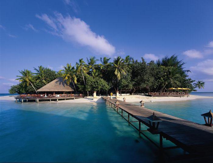 holiday island resort spa