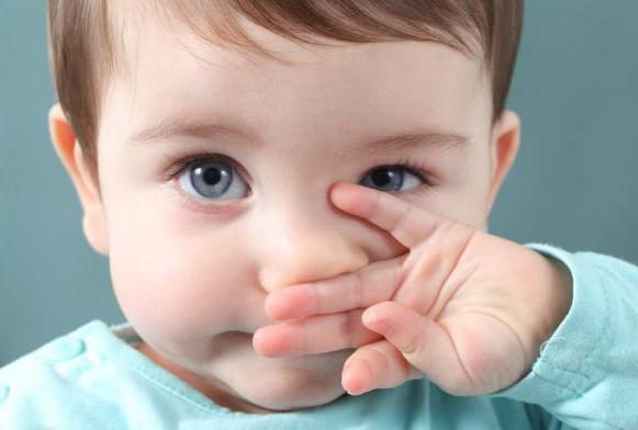 заложен нос без насморка у ребенка