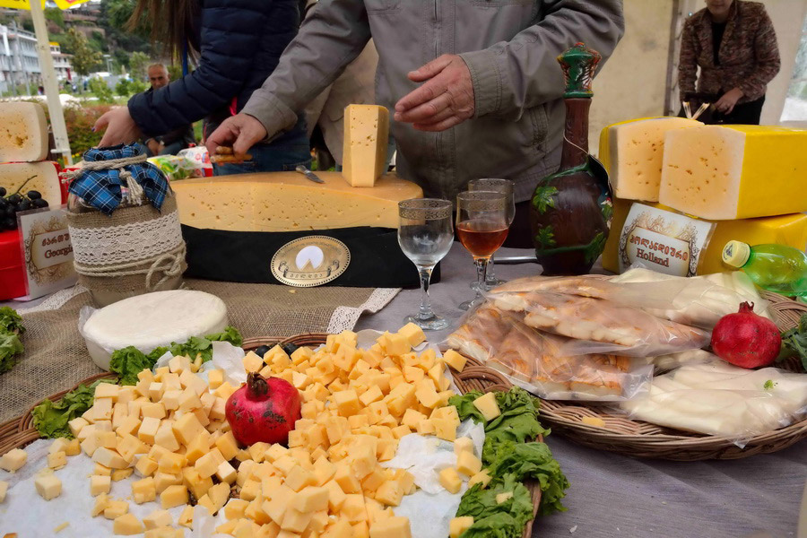 фестиваль сыра в грузии