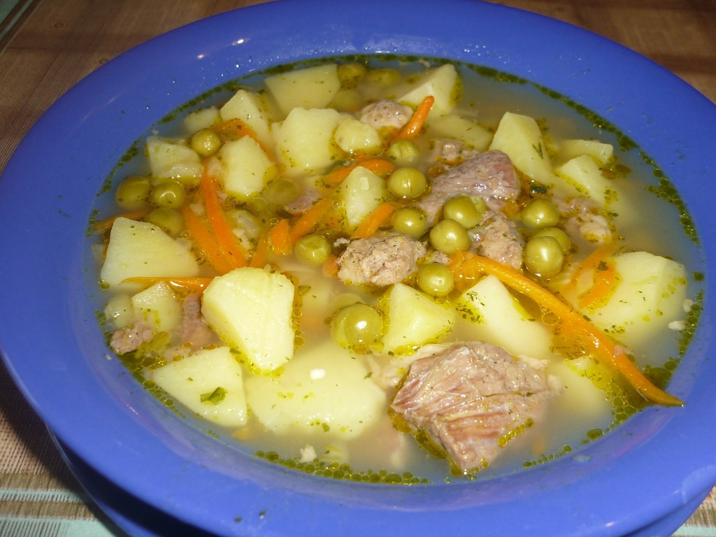 Суп из зеленого консервированного горошка
