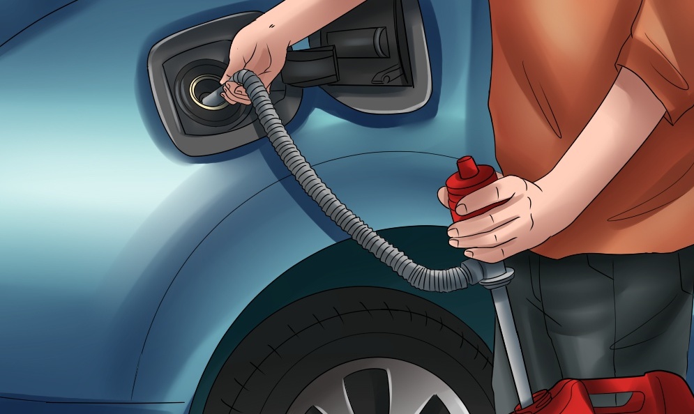 Как сливать бензин из бака автомобиля? Приспособления и пошаговая инструкция