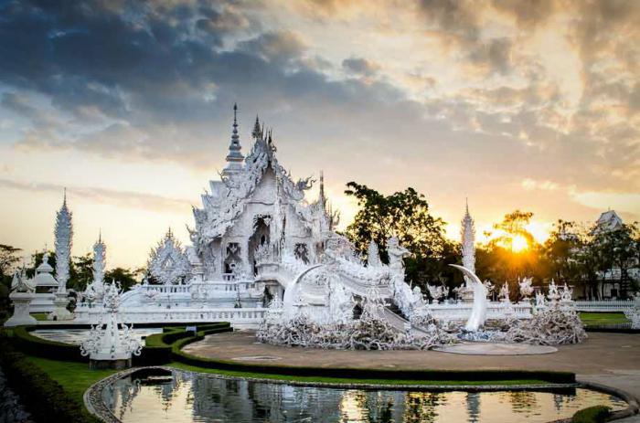 белый храм в тайланде фото