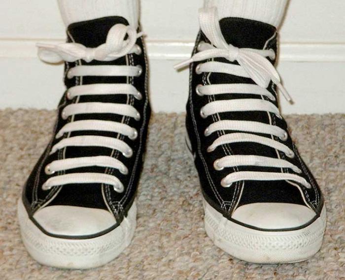 способы завязывания шнурков на кроссовках