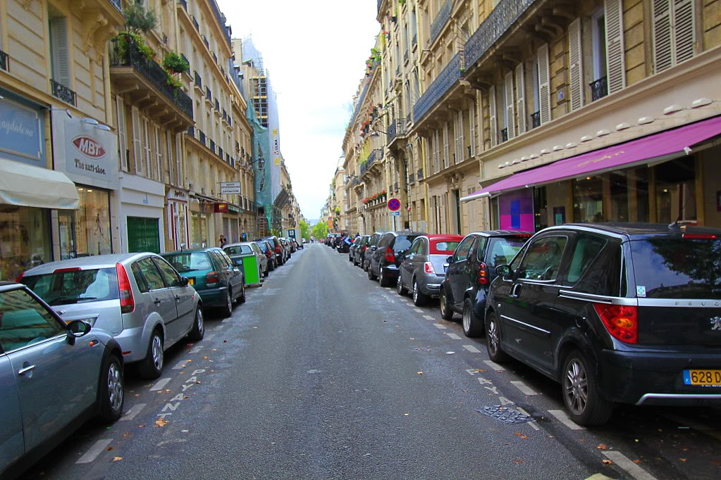 Парковки на улицах Парижа