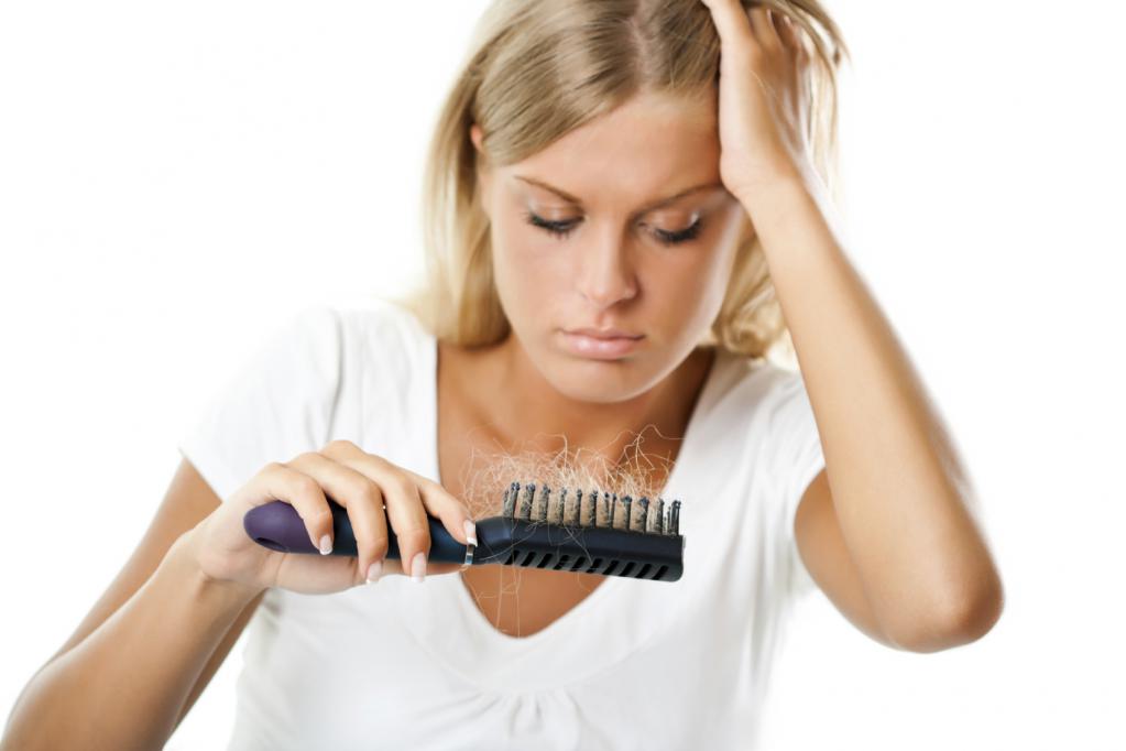 Сколько в день выпадает волос: норма и отклонения