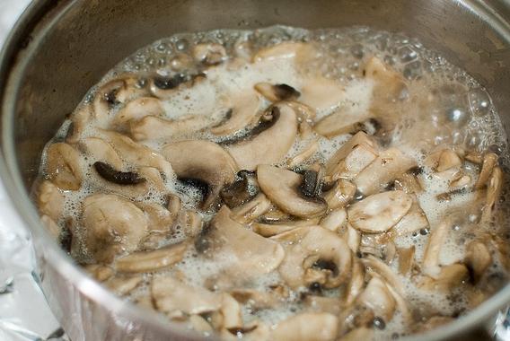 рецепт грибного соуса из шампиньонов