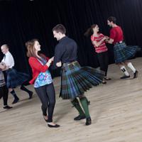 Как называется шотландский танец