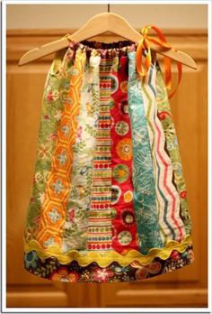 Платье из подручных материалов