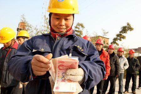 средняя зарплата в китае в рублях 