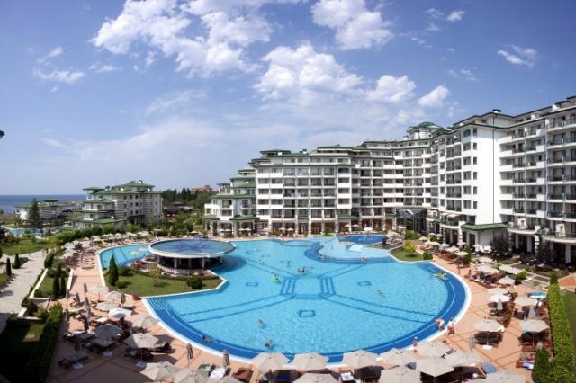 emerald beach resort spa 5