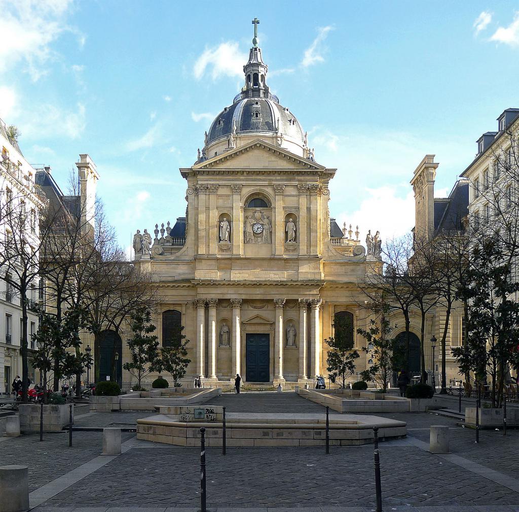 Сорбонна в Париже