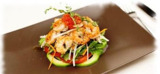 салат с авокадо и морепродуктами рецепт с фото