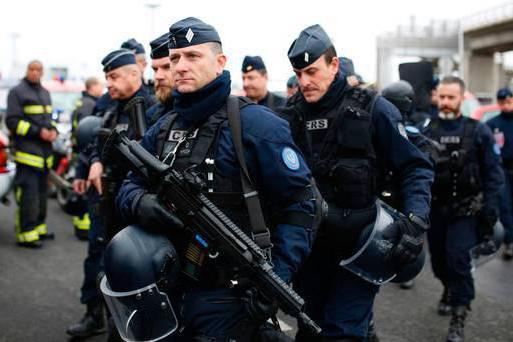 полиция франции