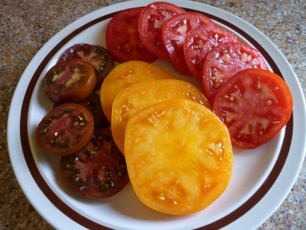 Личные качества томата "слива"