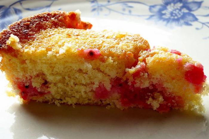 пирог с красной смородиной фото