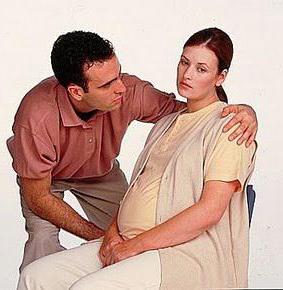 Герпес при беременности (1 триместр) на губе, на носу, генитальный: лечение, последствия, отзывы