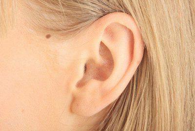 причины и лечение заложенности уха 